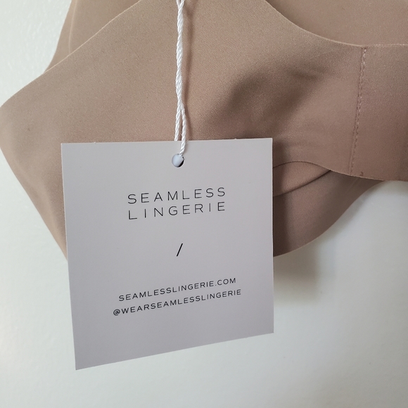 Seamless Lingerie Second Skin Plunge Bras - Picture 10 of 11